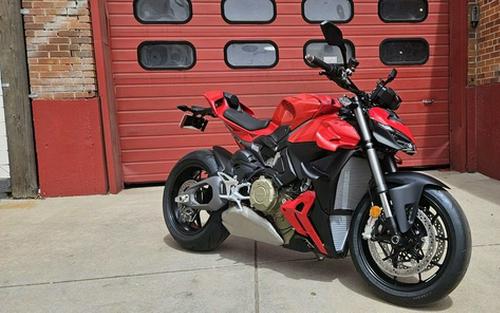 2026 Ducati Streetfighter V4
