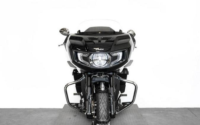 2021 Indian Motorcycle® Challenger® Limited Thunder Black Pearl