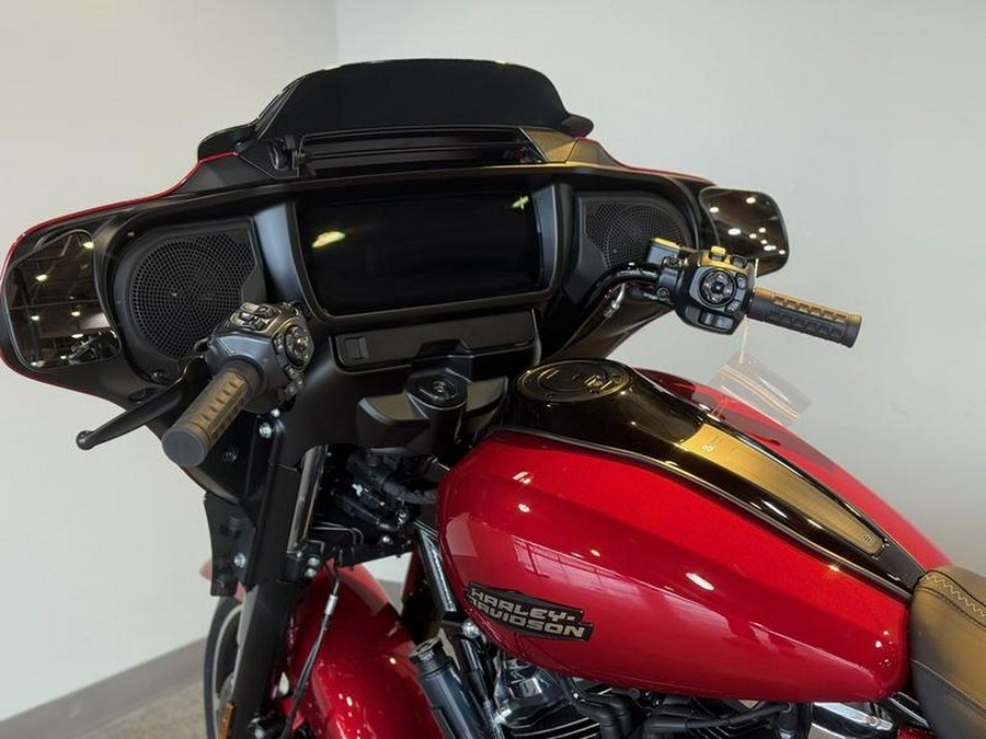 2025 Harley-Davidson® FLHX - Street Glide®