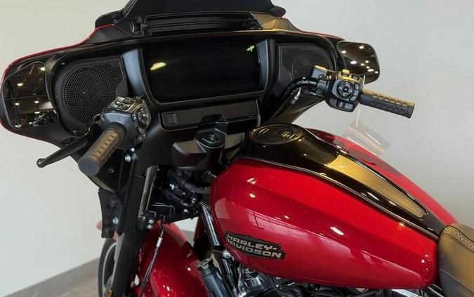 2025 Harley-Davidson® FLHX - Street Glide®