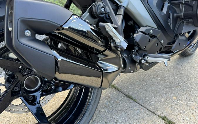 26RR 2026 R 1300 R