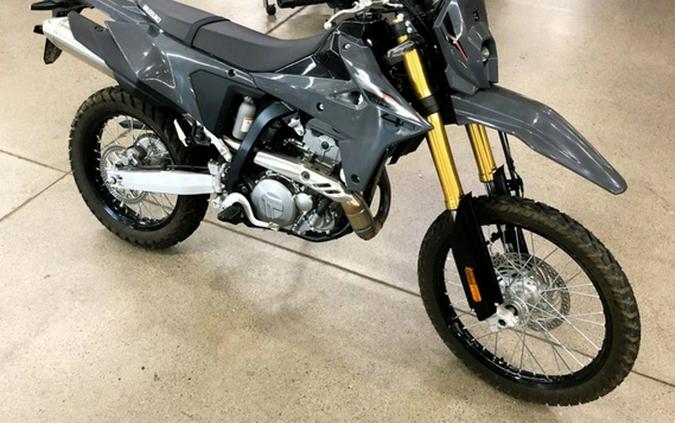 2025 Suzuki DR-Z 4S