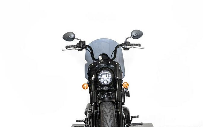 2022 Indian Motorcycle® Chief® Bobber Dark Horse® Black Smoke