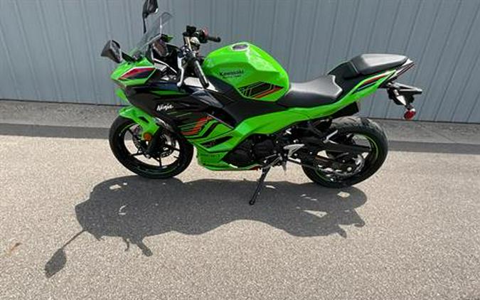 2024 Kawasaki Ninja 500 KRT Edition