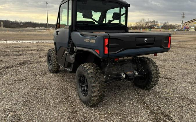 2026 Can-Am Defender XT CAB HD11