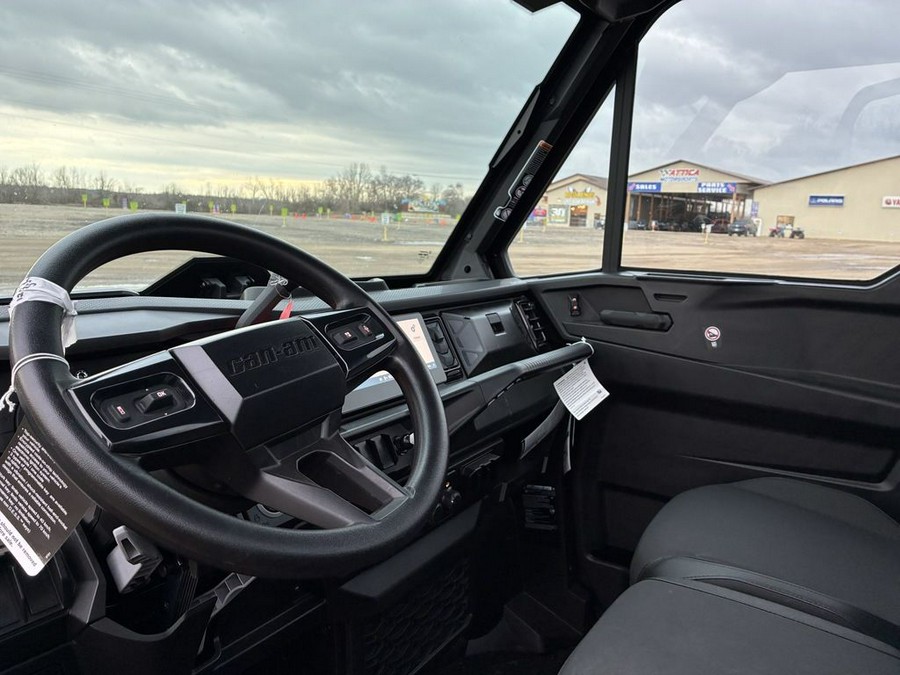 2026 Can-Am Defender XT CAB HD11