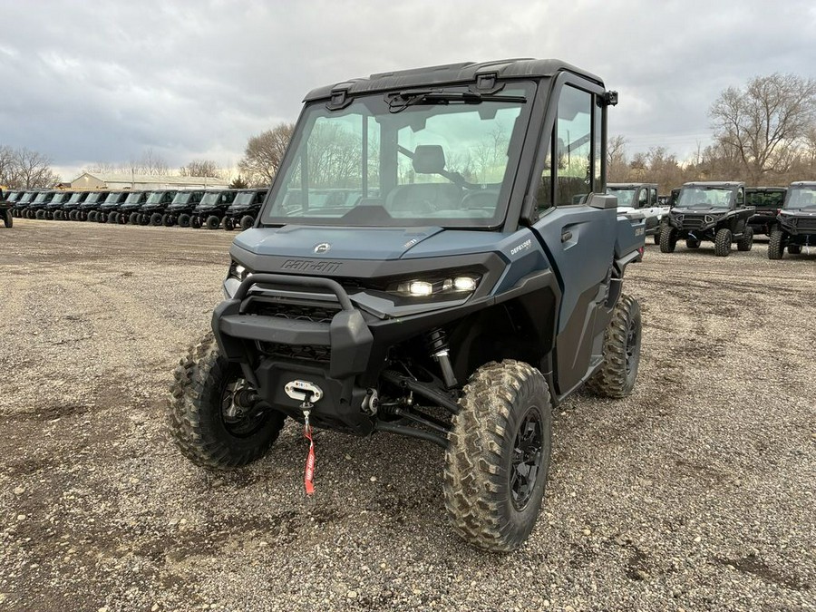 2026 Can-Am Defender XT CAB HD11