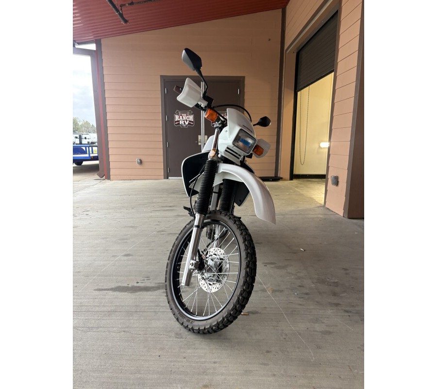 2025 Honda XR650L White