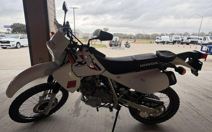 2025 Honda XR650L White