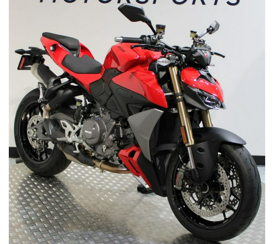 2026 Ducati Streetfighter V2