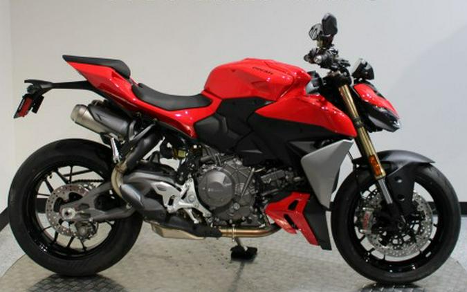 2026 Ducati Streetfighter V2