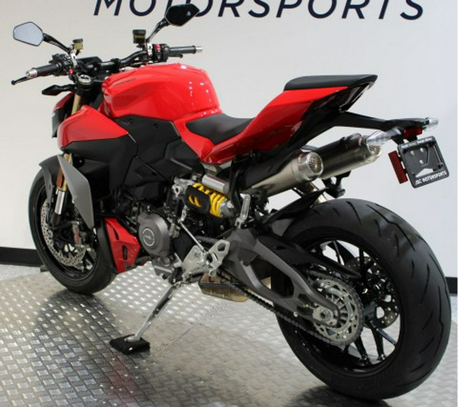 2026 Ducati Streetfighter V2