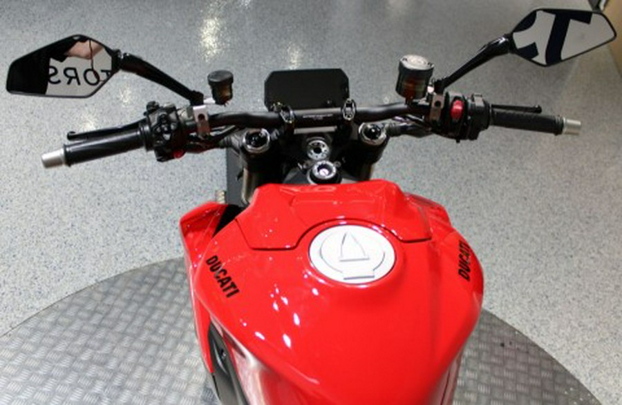 2026 Ducati Streetfighter V2