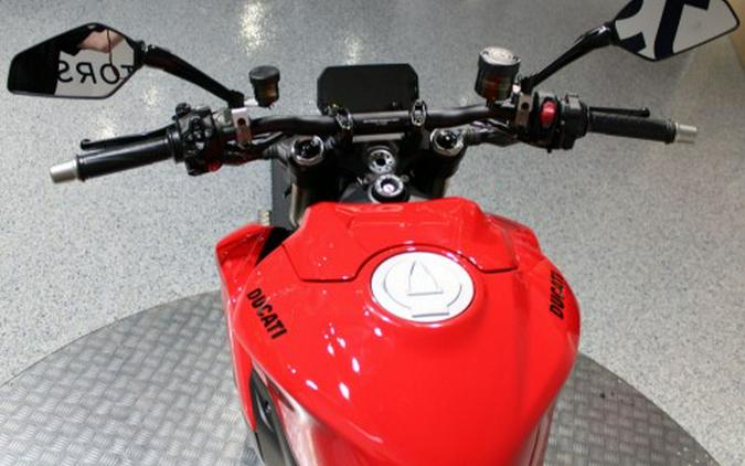 2026 Ducati Streetfighter V2