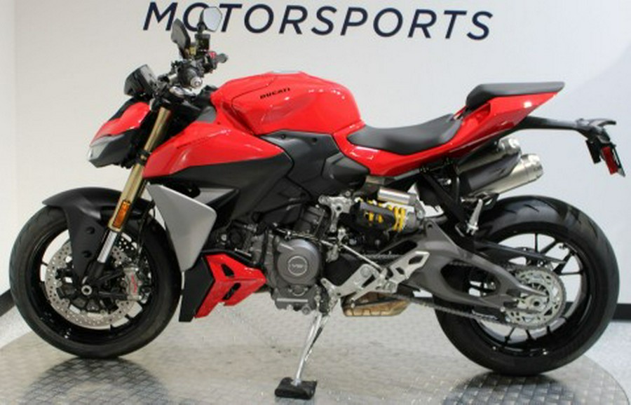 2026 Ducati Streetfighter V2