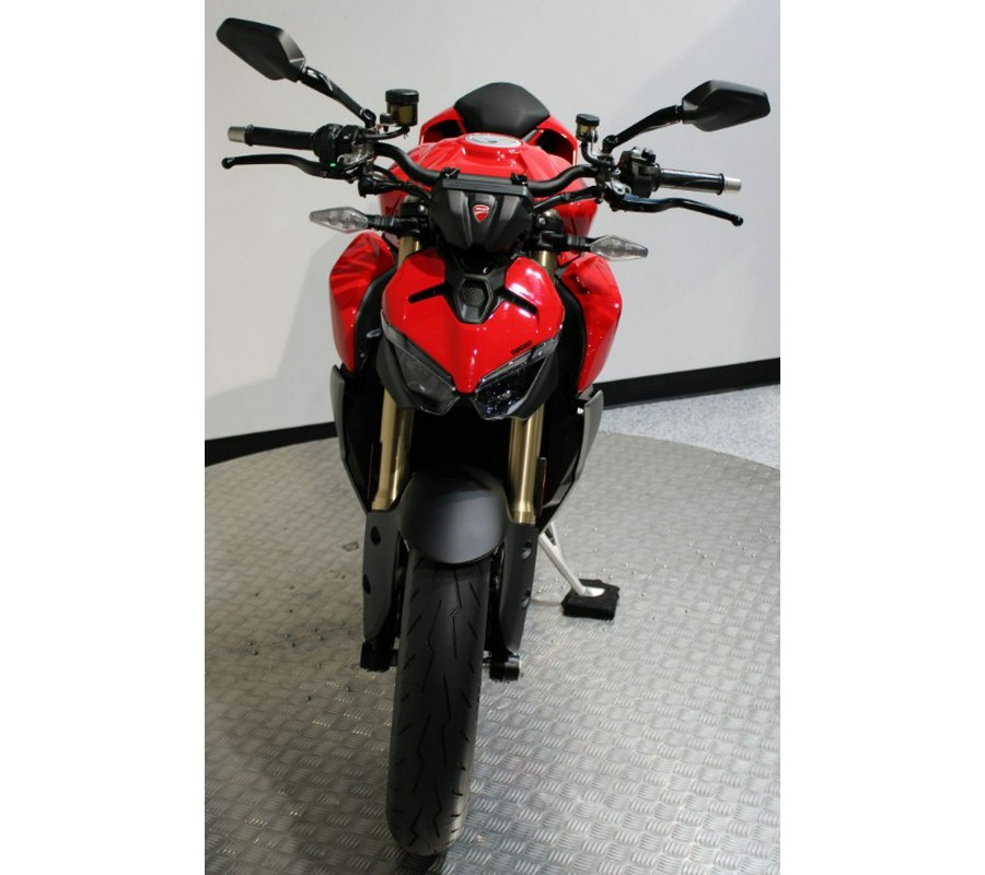 2026 Ducati Streetfighter V2