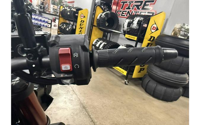 2026 CB750 Hornet E-Clutch - Honda