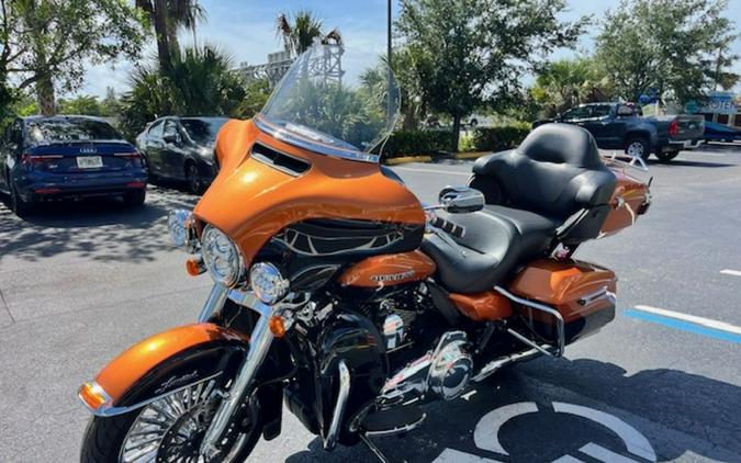 2015 Harley-Davidson® FLHTKL - Ultra Limited Low