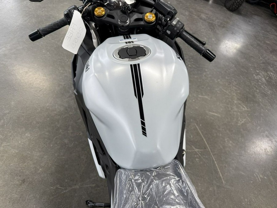 2025 Kawasaki NINJA® ZX™-4RR ABS