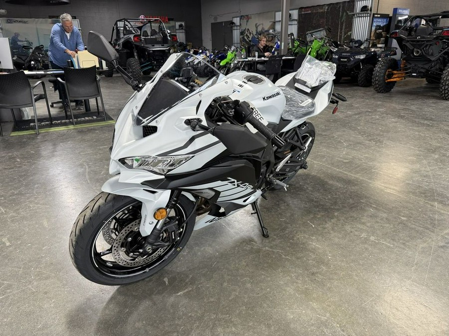 2025 Kawasaki NINJA® ZX™-4RR ABS