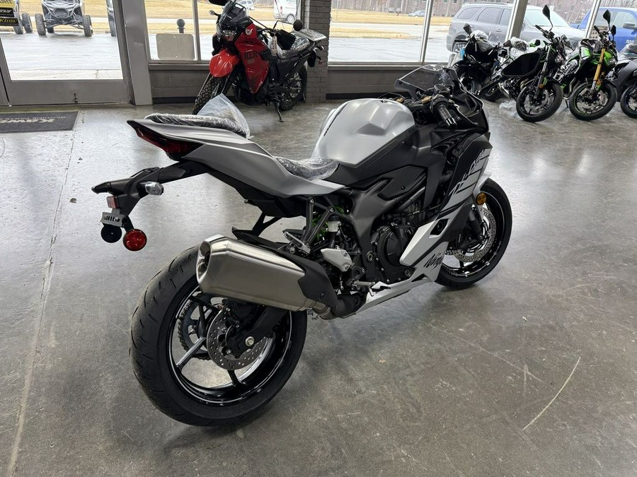 2025 Kawasaki NINJA® ZX™-4RR ABS