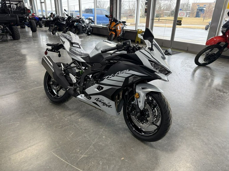 2025 Kawasaki NINJA® ZX™-4RR ABS