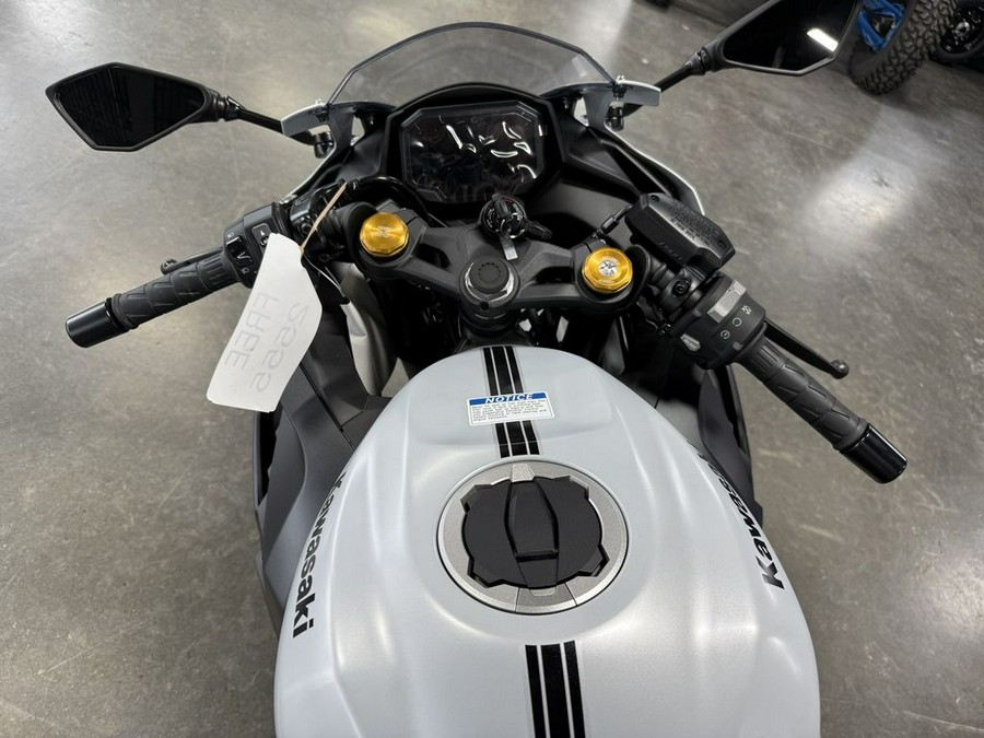 2025 Kawasaki NINJA® ZX™-4RR ABS