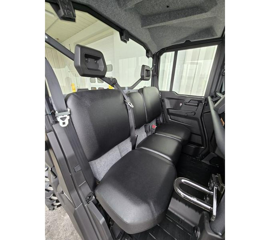 2026 CAN AM 707117 SSV DEF MAX DPSCAB 65 HD10 GN