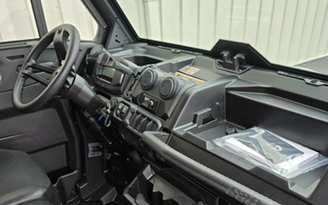 2026 Can-Am SSV DEF MAX DPSCAB 65 HD10 GN