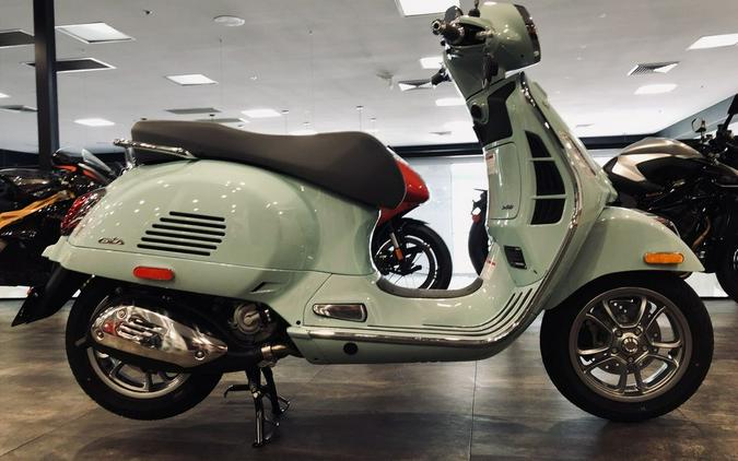 2023 Vespa GTS 300