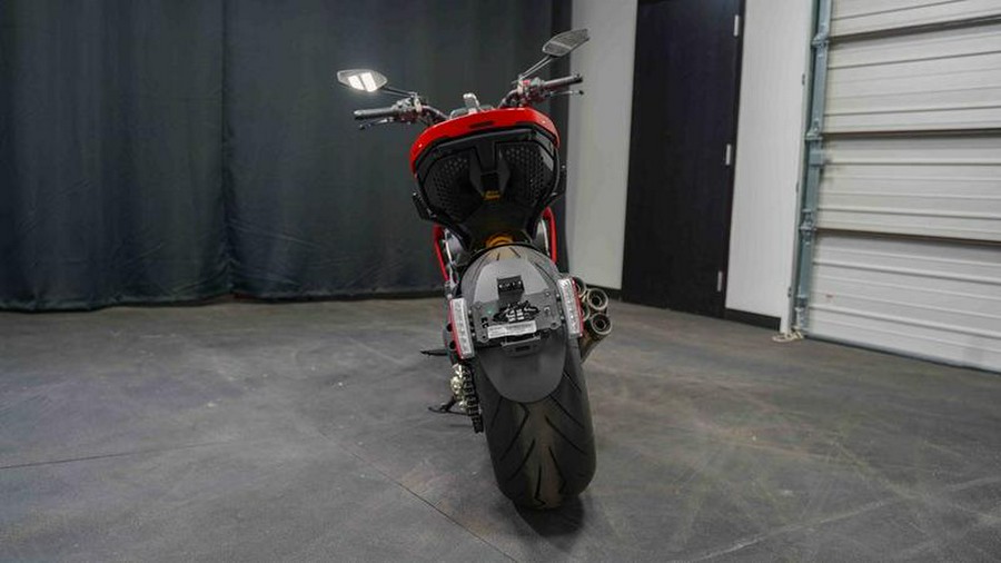 2024 Ducati Diavel V4 Red