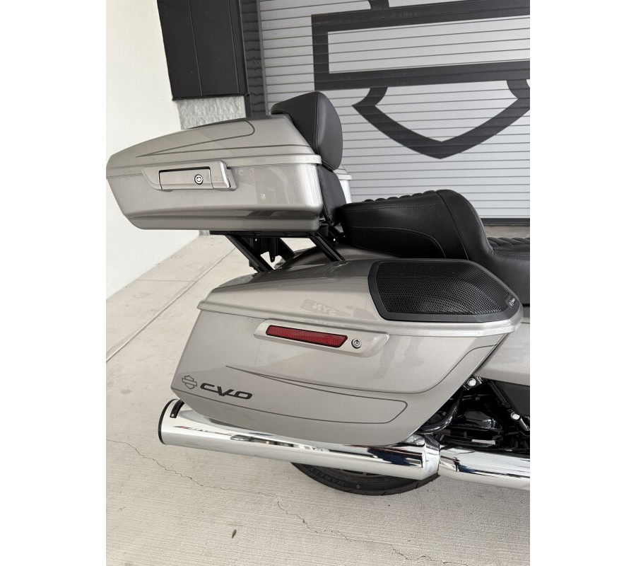2023 Harley-Davidson® CVO™ Road Glide®