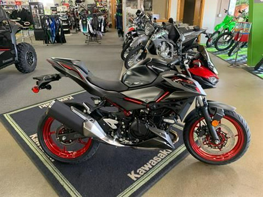 2025 Kawasaki Z500 SE ABS