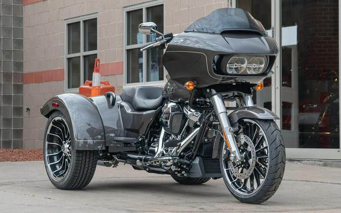 2023 Harley-Davidson® FLTRT - Road Glide® 3