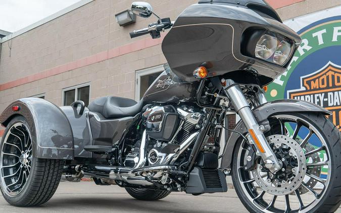 2023 Harley-Davidson® FLTRT - Road Glide® 3