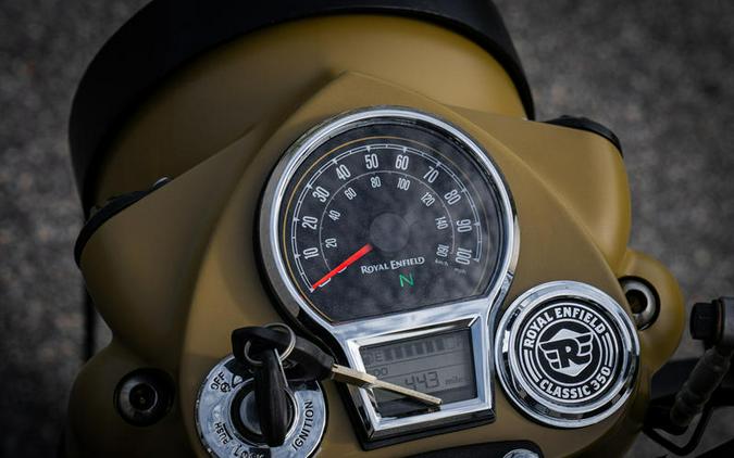 2023 Royal Enfield Classic 350 Signals Desert Sand