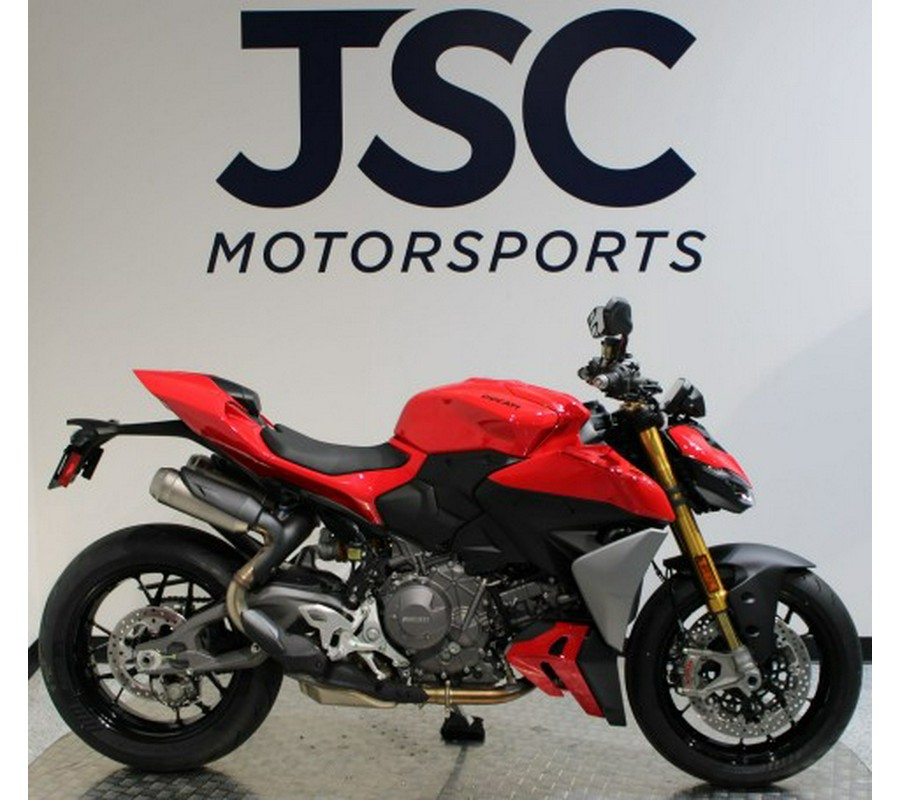 2026 Ducati Streetfighter V2 S