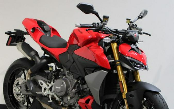 2026 Ducati Streetfighter V2 S