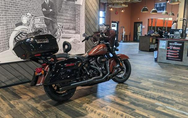 2018 Harley-Davidson® FLHCS - Softail® Heritage Classic 114