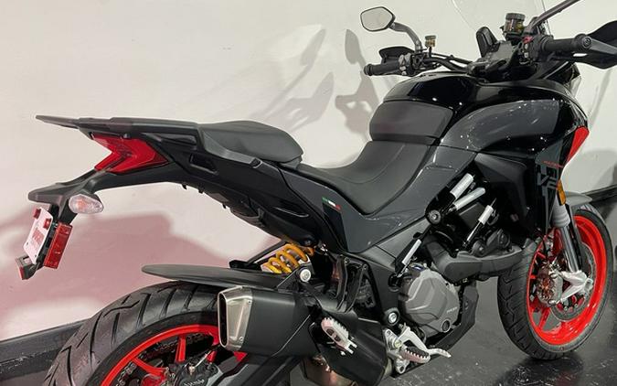 2024 Ducati Multistrada V2 S Black
