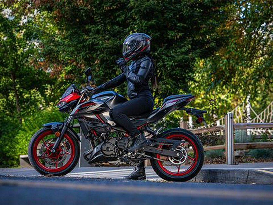 2025 Kawasaki Z500 SE ABS