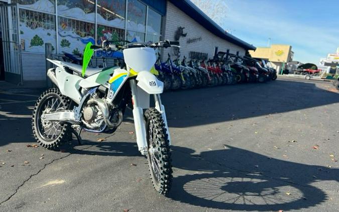 2025 Husqvarna Motorcycles FC 350 450