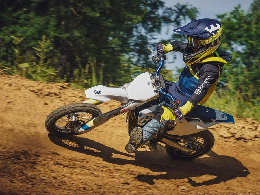 2024 Husqvarna® EE 5