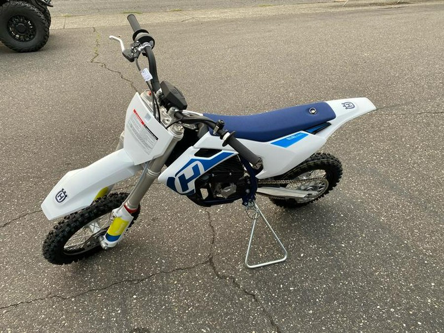 2024 Husqvarna® EE 5