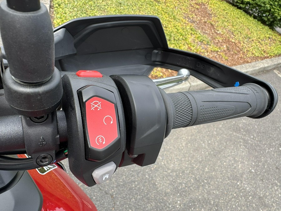 2025 Triumph Tiger 900 GT Pro - CARNIVAL RED - SAPPHIRE BLACK