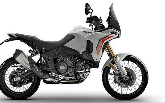 2026 Ducati DesertX V2