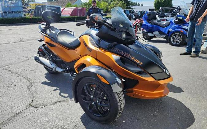 2011 Can-Am® Spyder Roadster RS-S