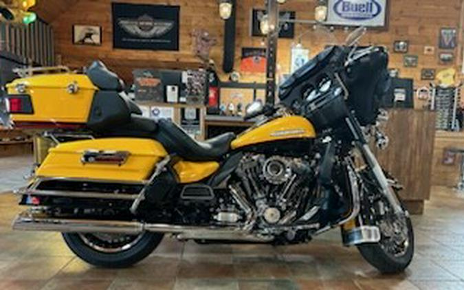 2013 Harley-Davidson Electra Glide® Ultra Limited Chrome Yellow Pearl