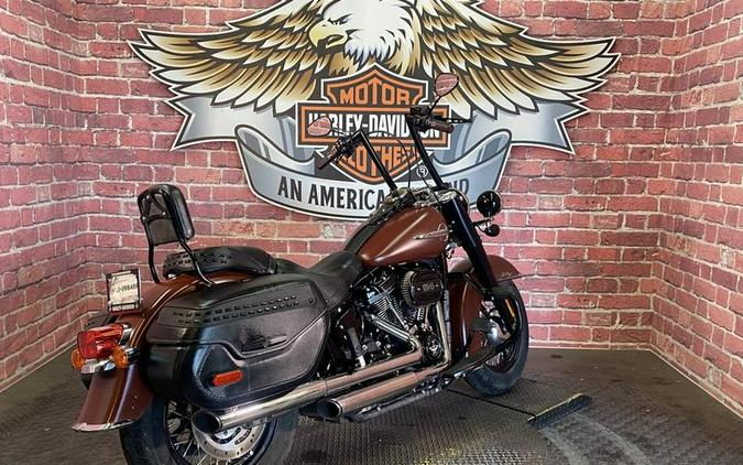 2018 Harley-Davidson® FLHCS - Softail® Heritage Classic 114