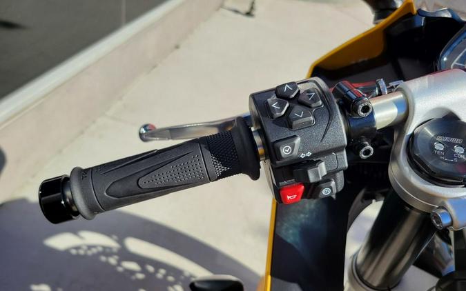 2026 Triumph Daytona 660 Cosmic Yellow / Sapphire Black